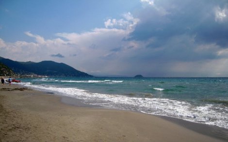 40217_414749221885_253375_n