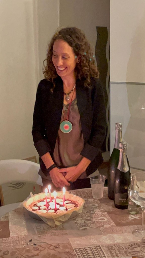 L’ORACOLO DEL COMPLEANNO SENTI E GUARDA SEMPRE AVANTI